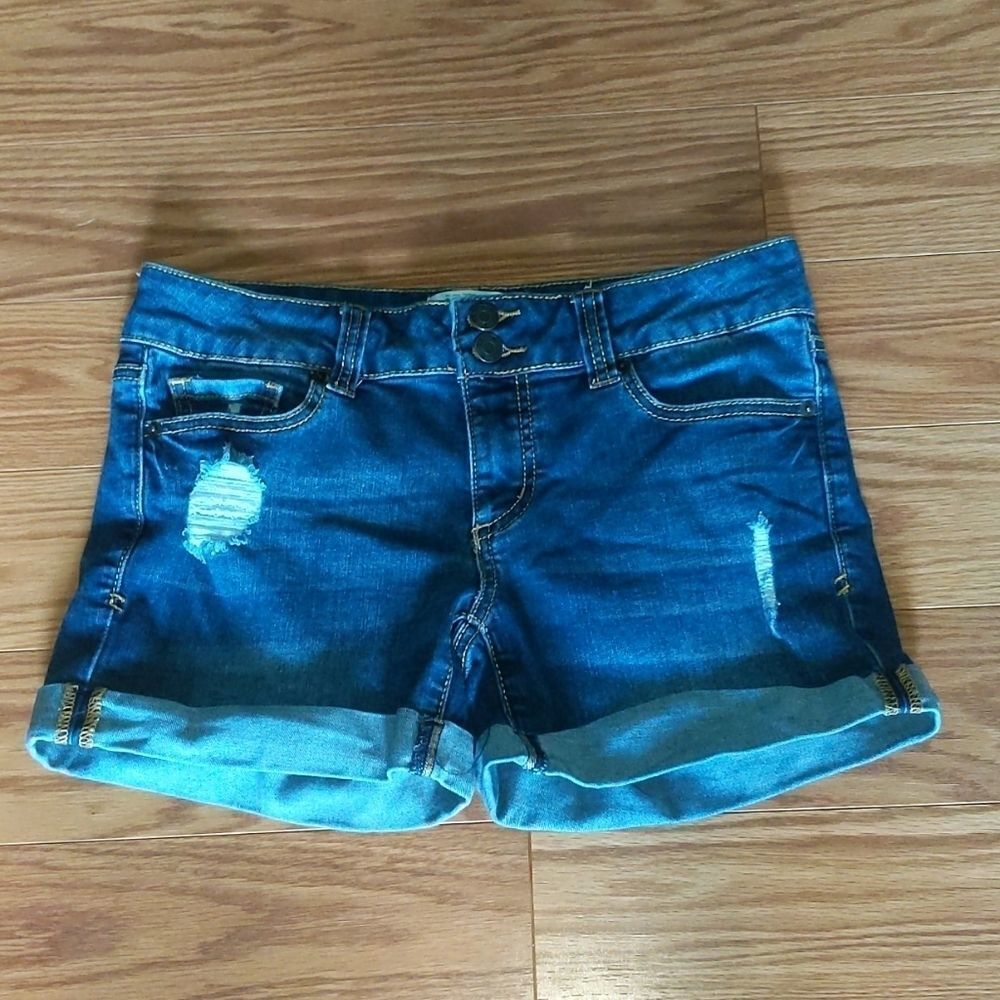 Mudd Flx stretch distressed jean shorts Sz 7